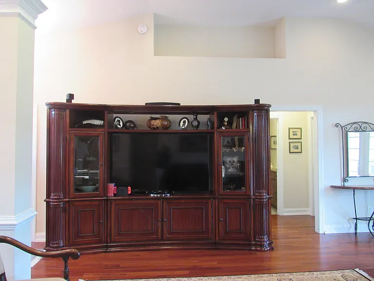 1271 Greenbriar Dr — Photo 14