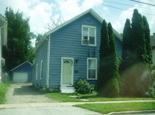 540 Rosewood Ave, Aurora, IL 60505