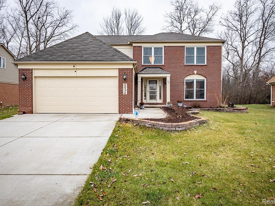 1st image of 44174 Stonebridge Dr