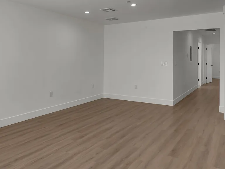 10524 Cole Rd #10526 — Photo 3