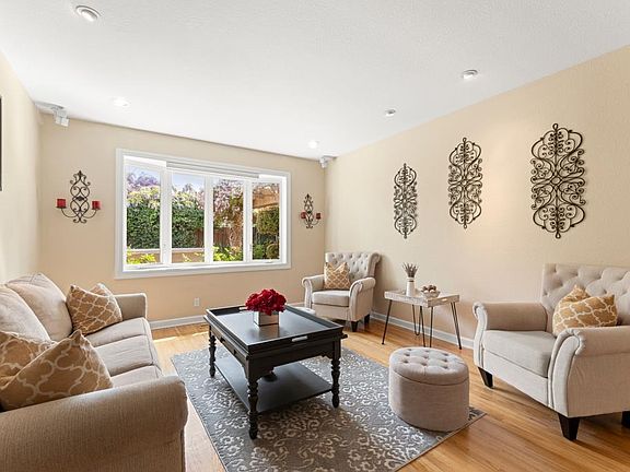 5th image of 774 Pescadero Dr