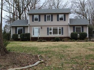 4906 Edinborough Rd, Greensboro, NC 27406