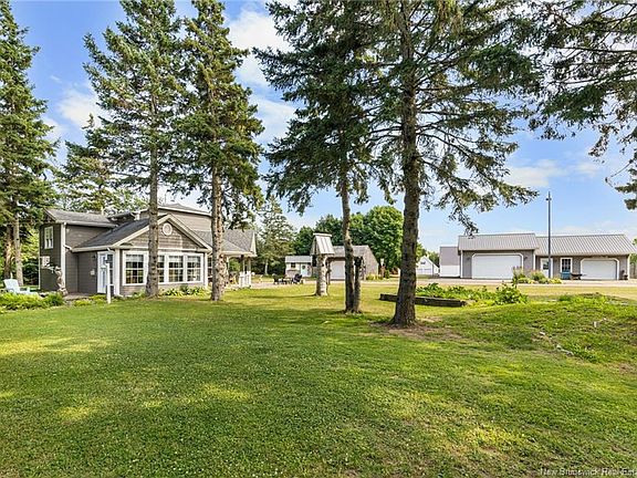 3rd image of 30 Doiron Rd