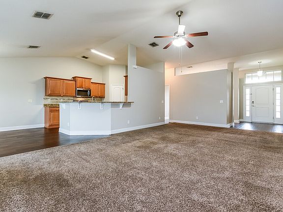 4th image of 2080 Antler Dr