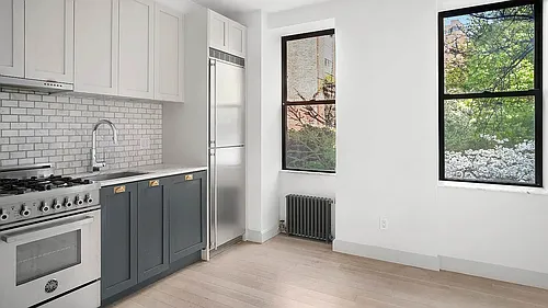 56 W 11th St #5RE Photo 1 56 W 11th St #5RE Photo 1