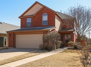 341 Clifton Cir, Argyle, TX 76226
