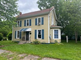 318 Monroe Ave, Ronceverte, WV 24970