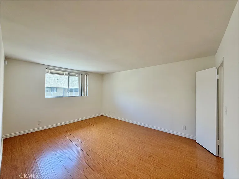 14141 Dickens St — Photo 8