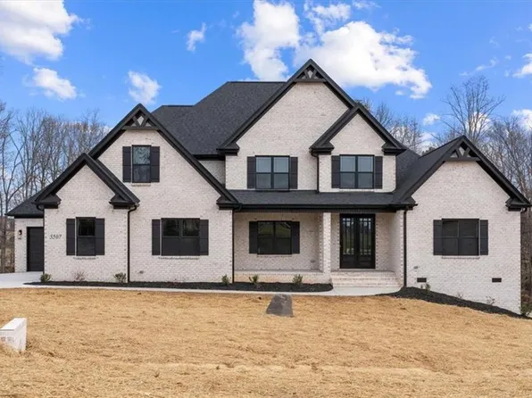 5507 Palermo Trl, Oak Ridge, NC 27310