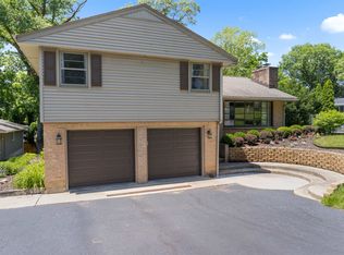 1920 Kings Hwy, Rockford, IL 61107