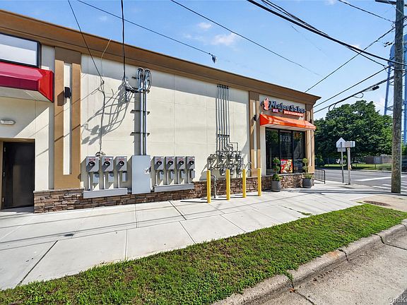 5th image of 281 Clinton St