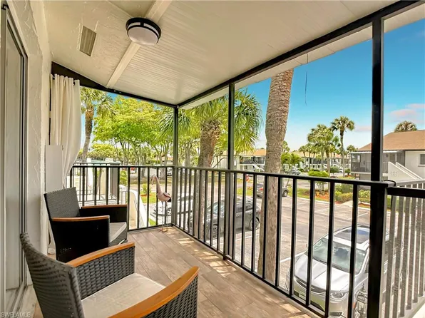 3511 Antarctic CIR #2406, NAPLES, FL 34112