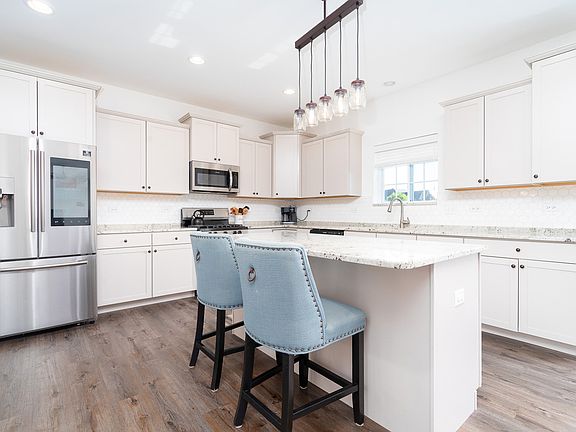 2nd image of 16409 S Mueller Cir