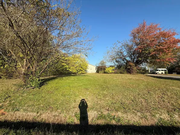 2121 Delano Dr, Chattanooga, TN 37406