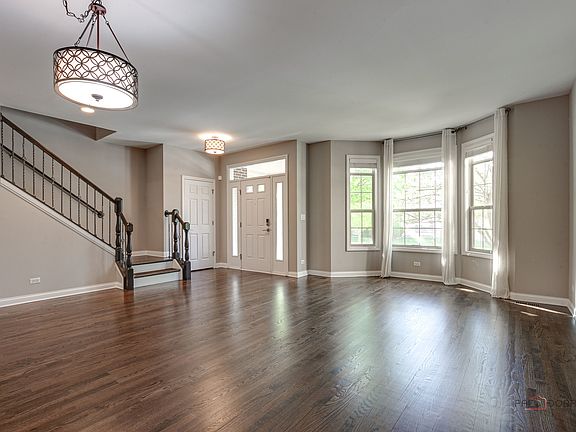 5th image of 2460 Violet St #2460