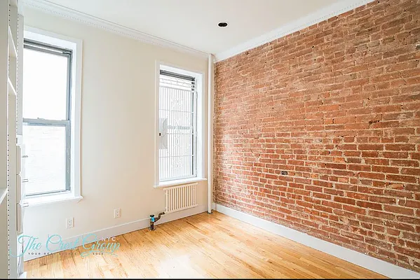 Rented by The Crest Group | media 9