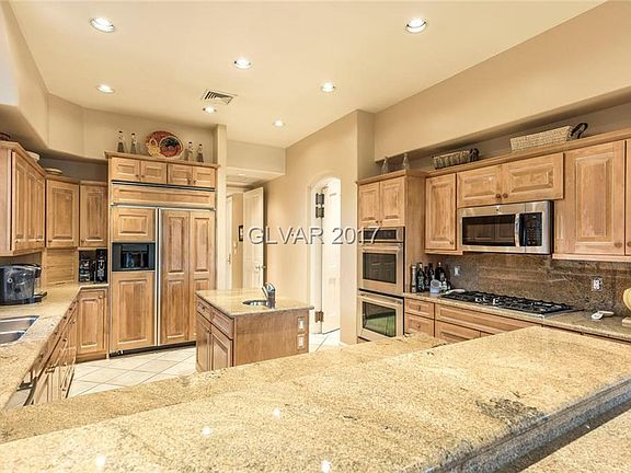 4th image of 8917 Greensboro Ln