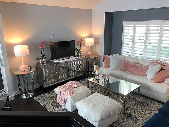 2nd image of 4153 Oakcliff Dr