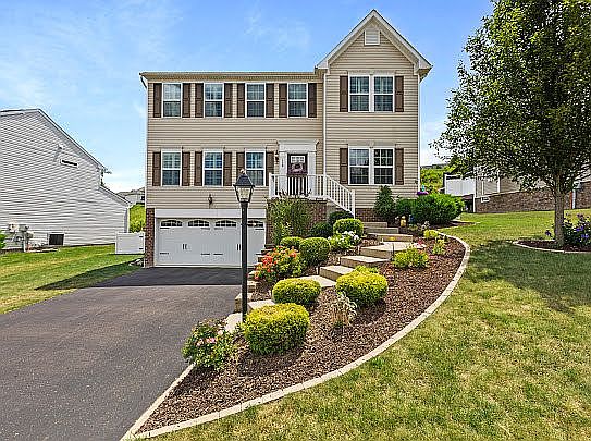 1st image of 130 Buckingham Dr