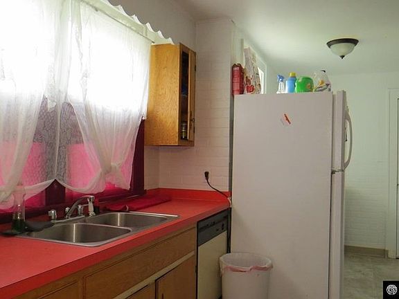 5th image of 322 N 6 E