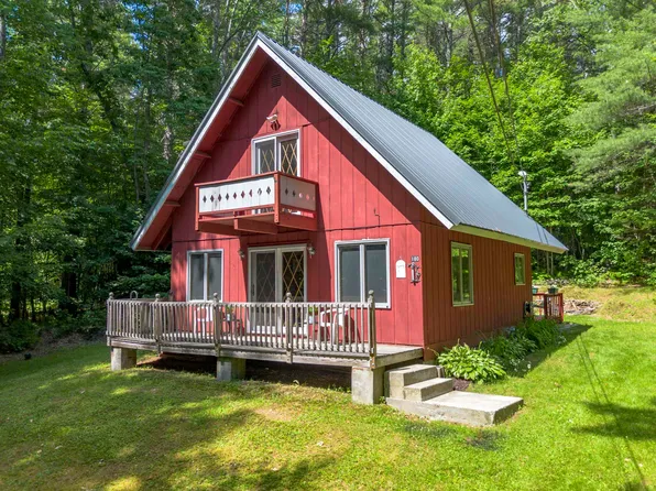 180 Debbie Higgins Lane, Wardsboro, VT 05355