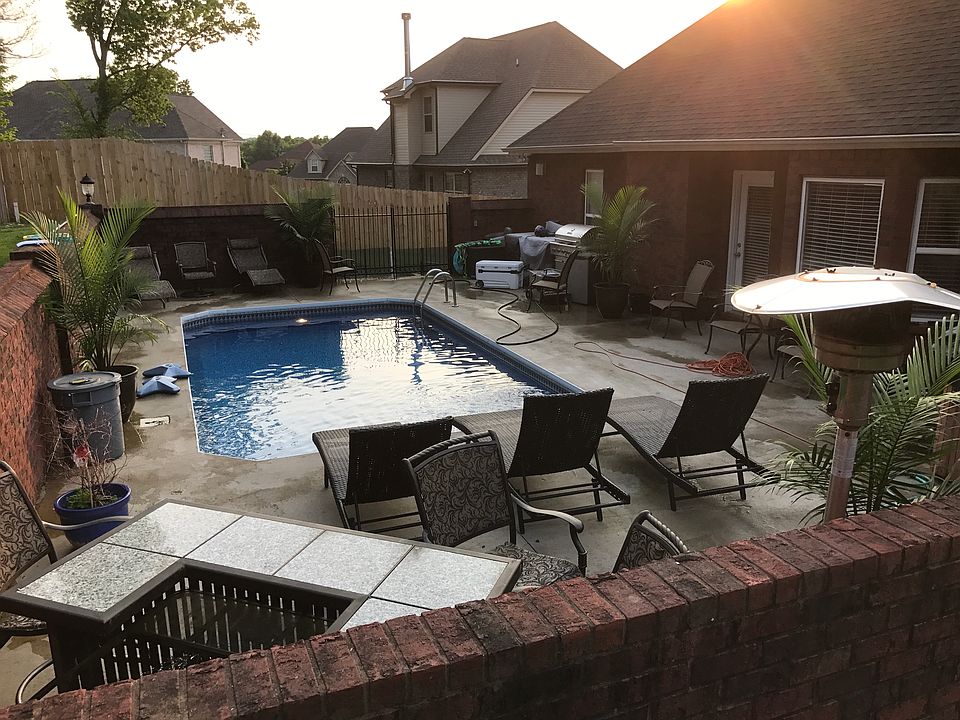 1st image of 531 Johnstown Dr