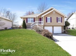 928 NE Jason Ave, Lees Summit, MO 64086