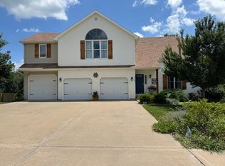 7127 SW Karen Rd, Trimble, MO 64492