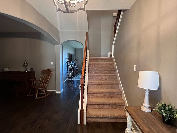 4th image of 5561 Othello Dr