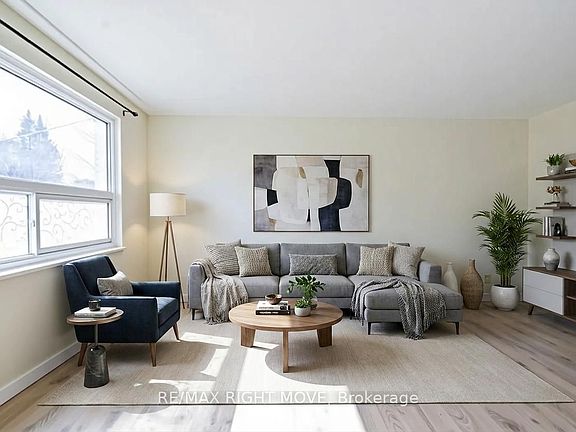 3rd image of 162 Pratt Cres