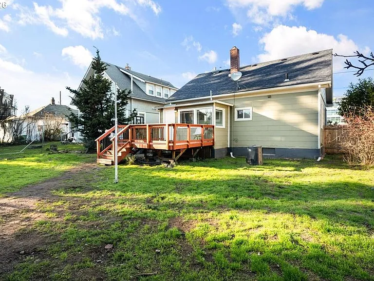 6059 NE Willow St — Photo 34