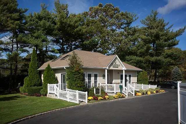 Fairfield at Port Jefferson — Photo 19