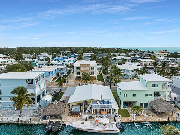 5th image of 712 Grouper Ln