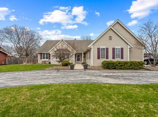 7915 N Mohawk Rd, Milwaukee, WI 53217