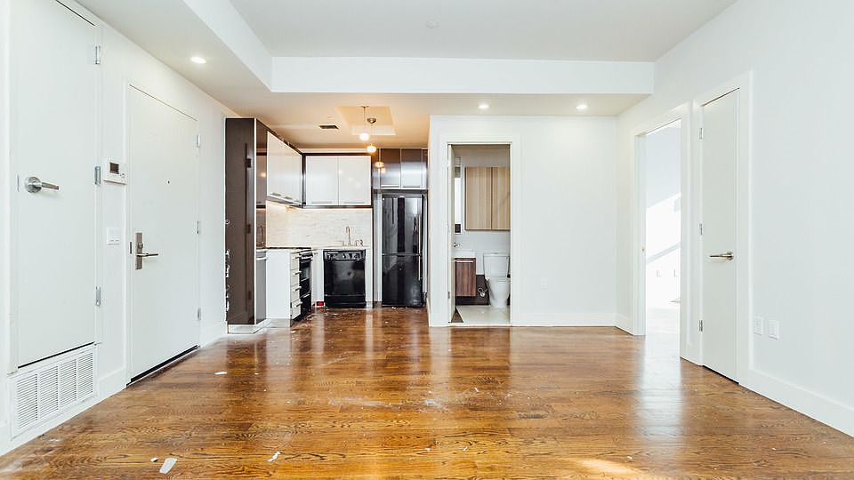 1st image of 137 Manhattan Ave APT 3A