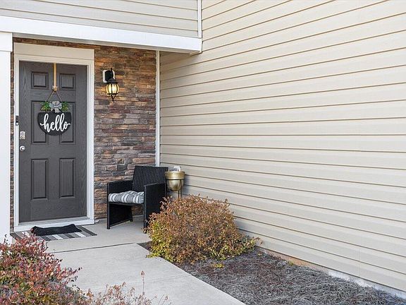 2nd image of 2515 Lily Dr