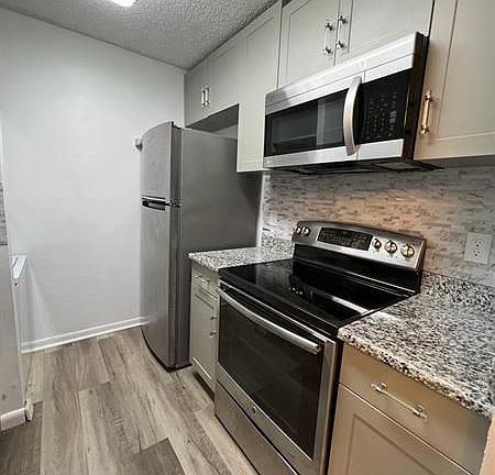 5th image of 9992 Twin Lakes Dr #35-H