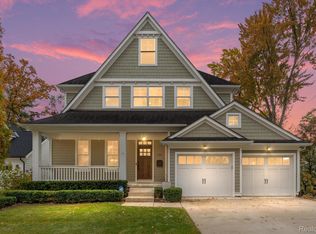 208 Forest Ave, Royal Oak, MI