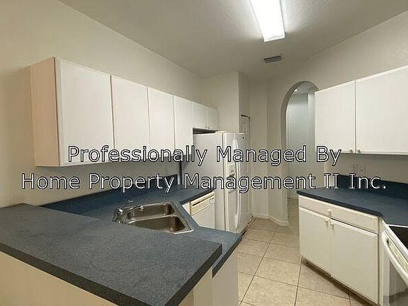 4th image of 979 Pipers Cay Dr