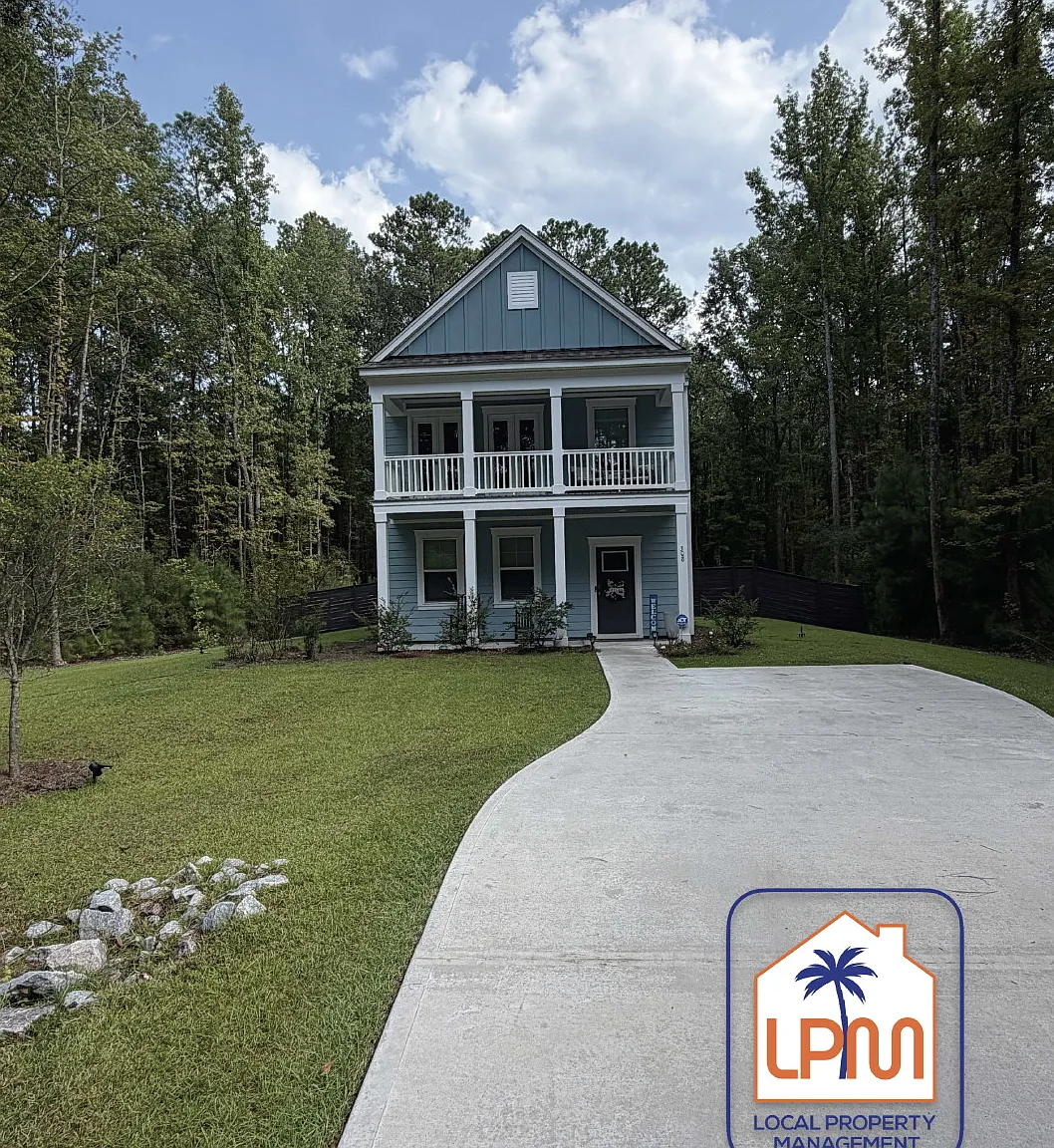 4 bed, 3.5 bath, 2037 sqft, $2,950 — Photo 2
