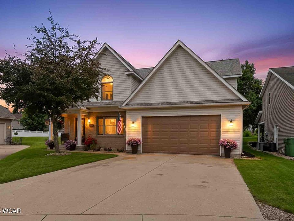 1st image of 120 Village Green Dr
