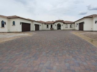 4702 W Electra Ln, Glendale, AZ 85310