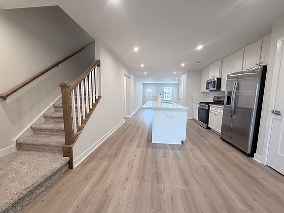 4th image of 2316 Elowen Ln