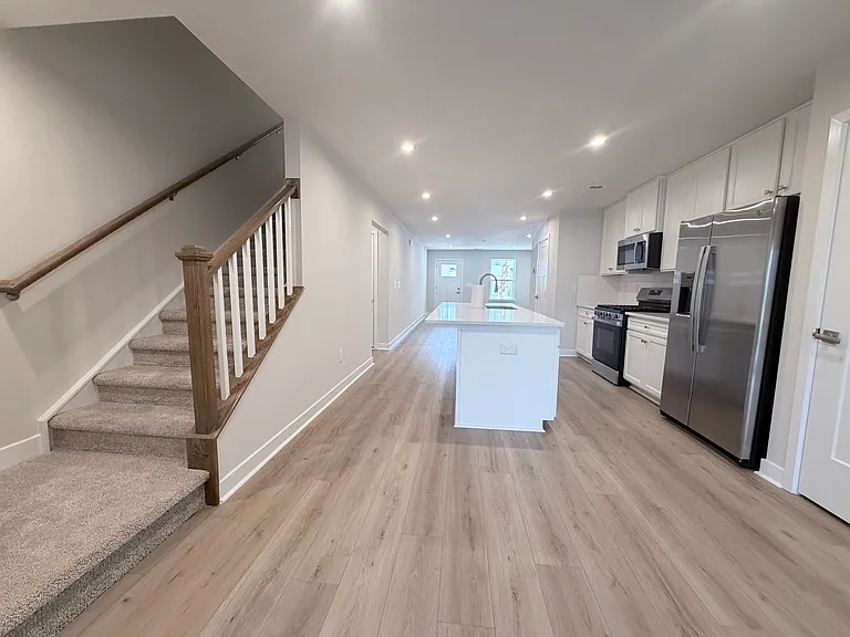 2316 Elowen Ln — Photo 3