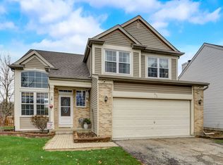 621 N White Ln, Hainesville, IL