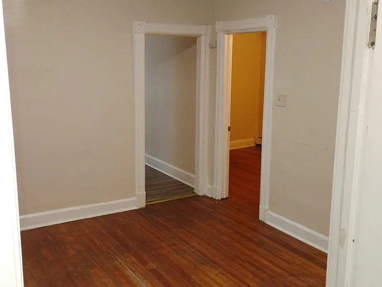 864 Madison Ave — Photo 8