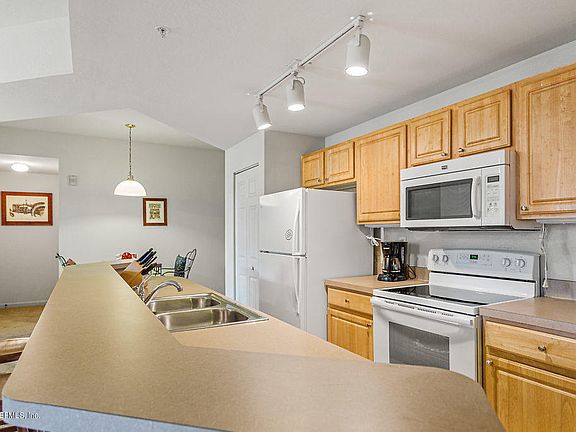 5th image of 425 S Villa San Marco Dr Unit 205