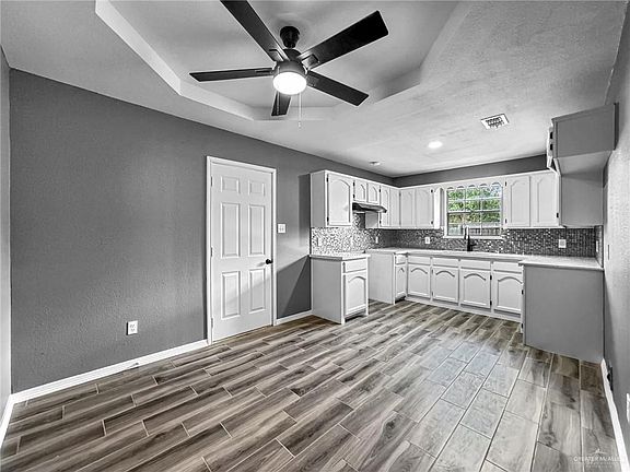 4th image of 1217 El Recreo Cir
