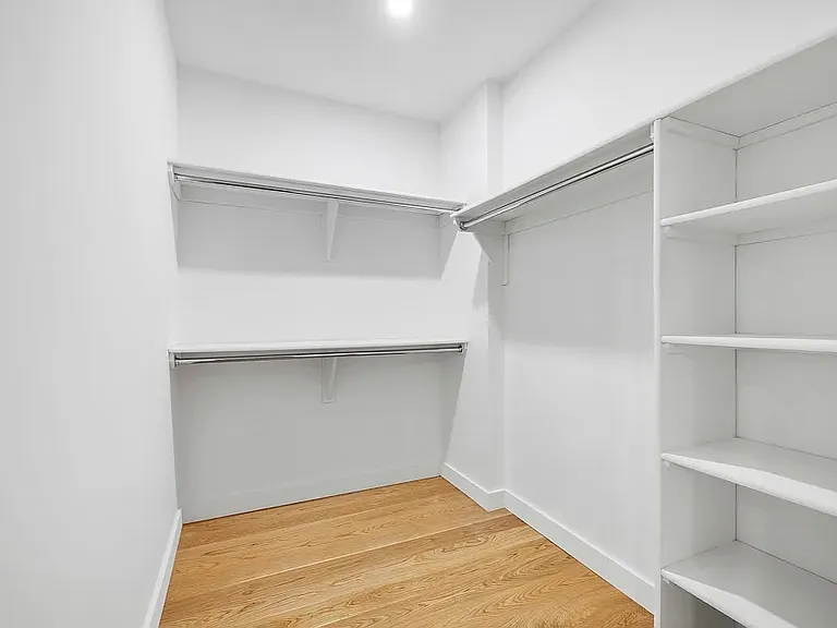 37 Wall St #2J — Photo 10