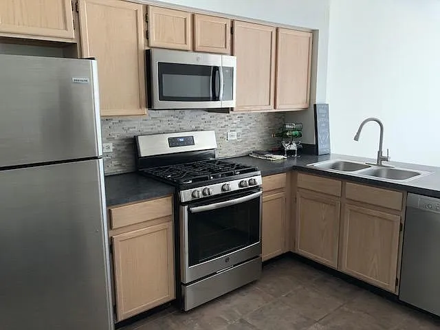 1270 S Candlestick Way — Photo 11